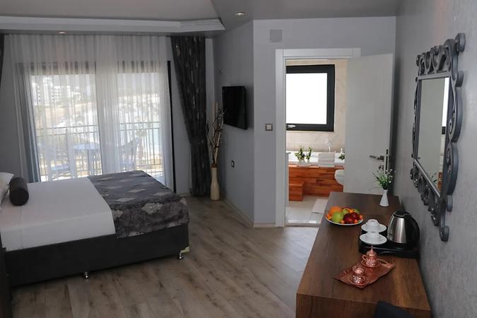 Toros Deluxe Resort Hotel Suit Oda